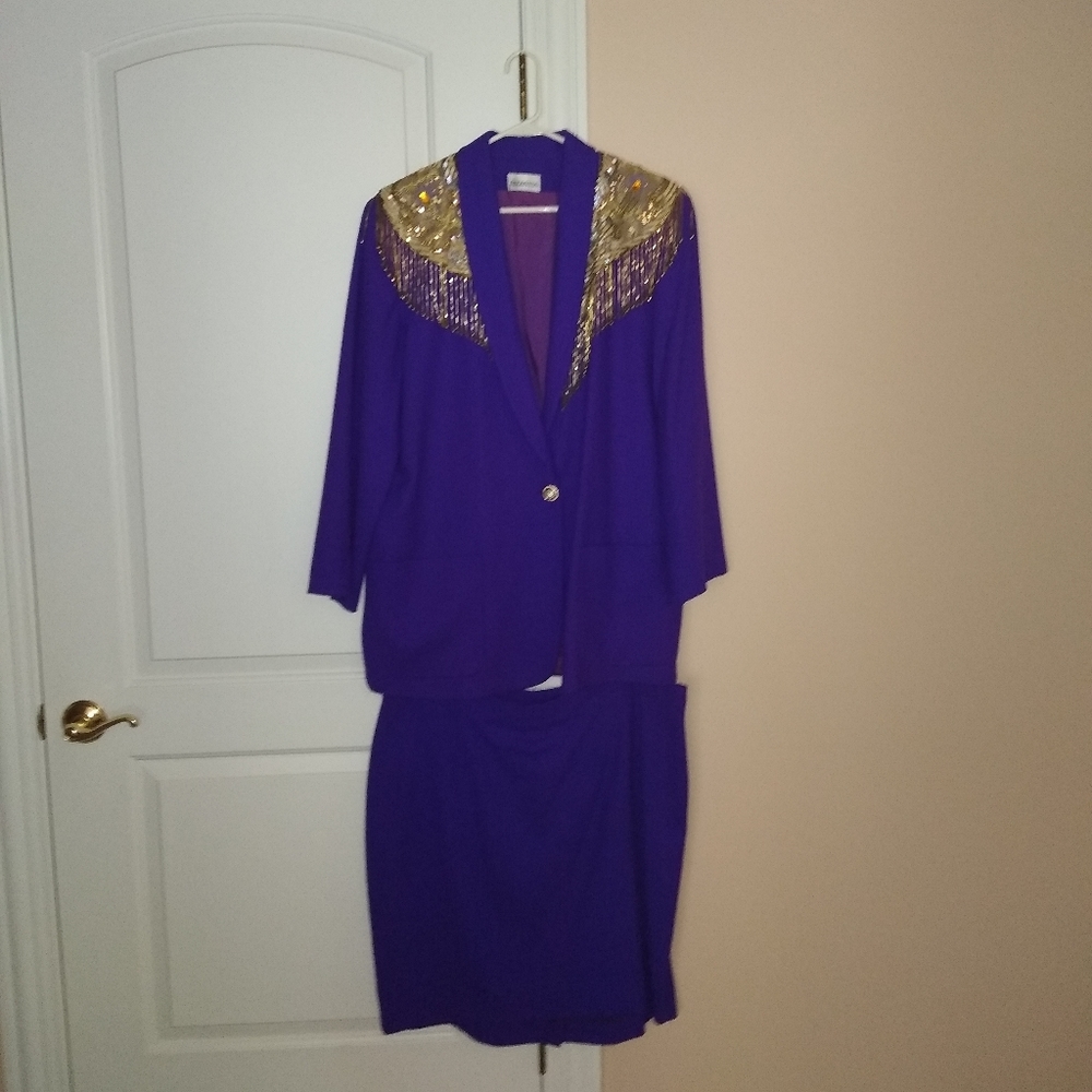 Augustus purple suit size 16